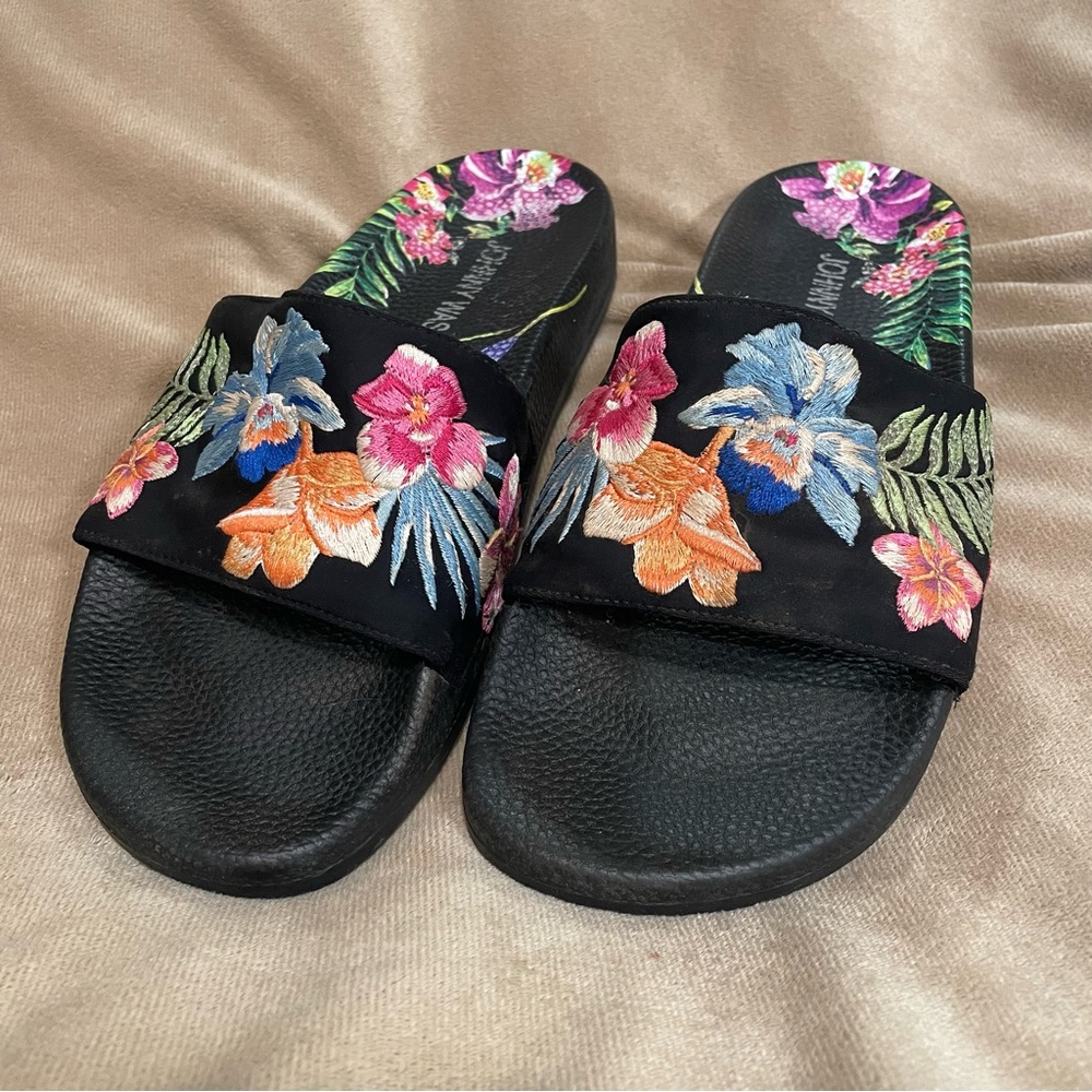 Johnny Was Aruba Pool Black Slide Sandals with Multicolor Floral Embroidery.